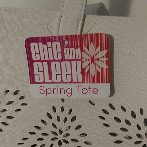 Chic and Sleek White Large Spring Tote Bag - Picture 10 of 10